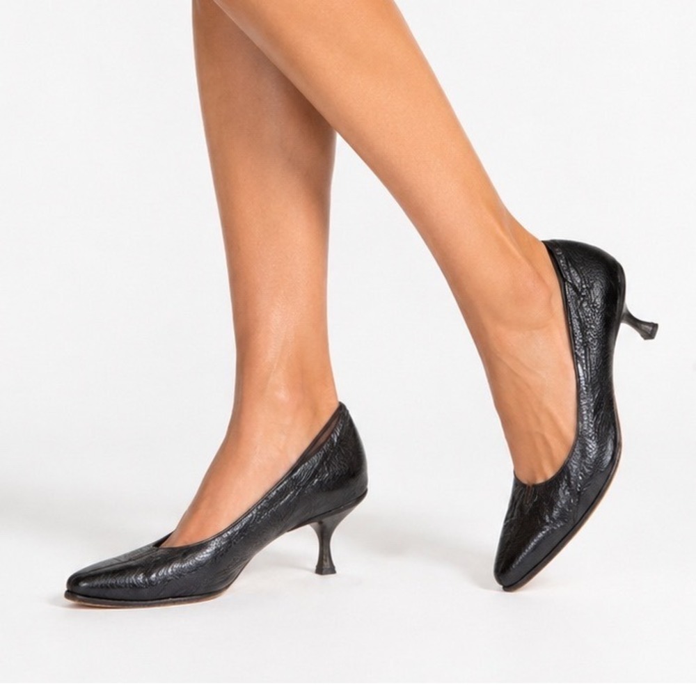 Cydwoq Vintage Black Oblivion Handmade Leather Kitten Heels Women's Size 39 US 9